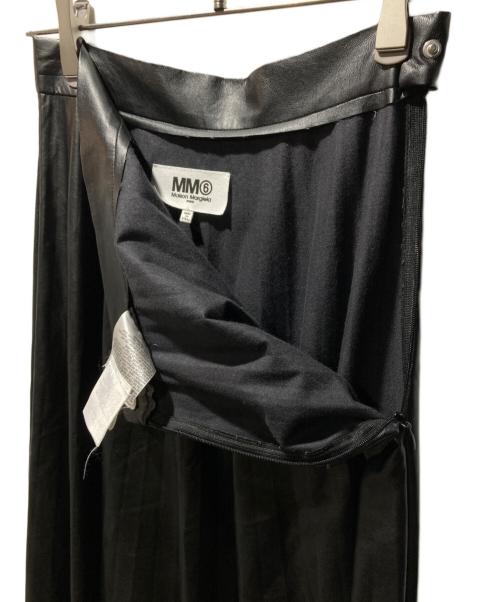MM6 Maison Margiela（エムエムシックスメゾンマルジェラ）MM6 Maison Margiela (エムエムシックスメゾンマルジェラ) エコレザースカート ブラック サイズ:38の古着・服飾アイテム