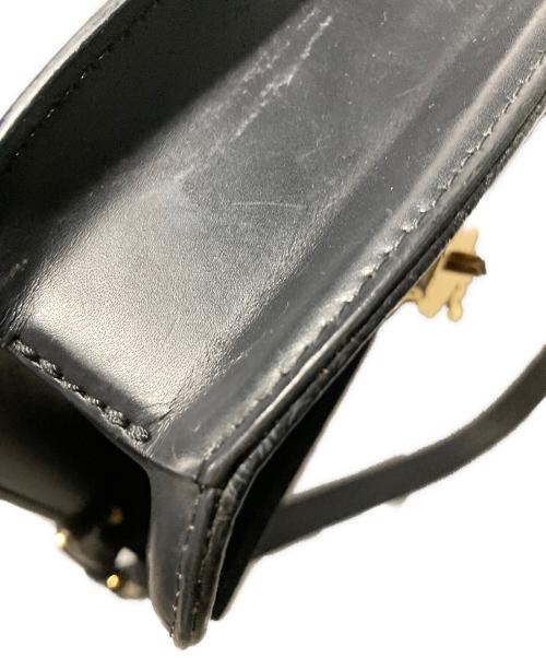 MCM（エムシーエム）MCM (エムシーエム) スタッズショルダーバッグ ブラックの古着・服飾アイテム