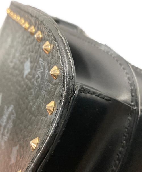 MCM（エムシーエム）MCM (エムシーエム) スタッズショルダーバッグ ブラックの古着・服飾アイテム