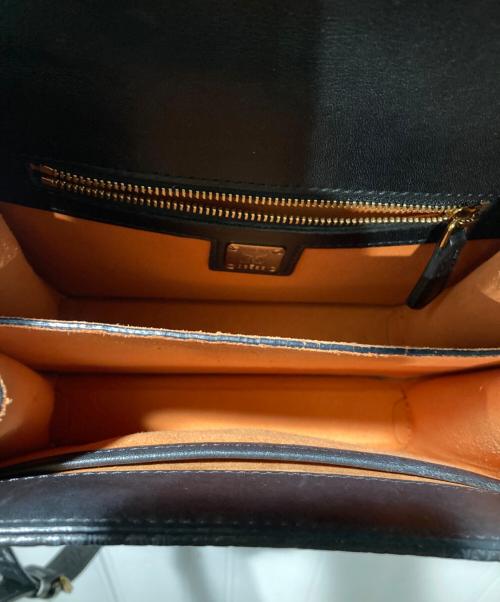 MCM（エムシーエム）MCM (エムシーエム) スタッズショルダーバッグ ブラックの古着・服飾アイテム