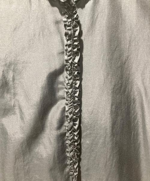 TOMORROW LAND collection（トゥモローランドコレクション）TOMORROW LAND collection (トゥモローランドコレクション) コットンシルクオーガンジー フリルブラウス ネイビー サイズ:Ｓ 未使用品の古着・服飾アイテム