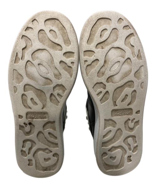ALEXANDER McQUEEN（アレキサンダーマックイーン）ALEXANDER McQUEEN (アレキサンダーマックイーン) Studded Oversized Sneaker ブラック×ホワイト サイズ:42の古着・服飾アイテム