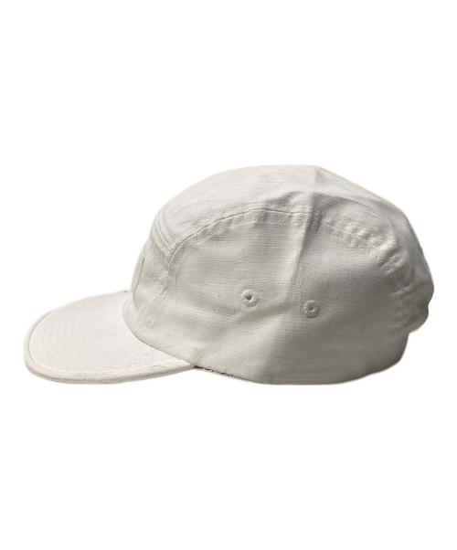 SUPREME（シュプリーム）SUPREME (シュプリーム) MM6 Maison Margiela (エムエムシックスメゾンマルジェラ) PAINTED CAMP CAP ホワイト サイズ:ONE SIZEの古着・服飾アイテム