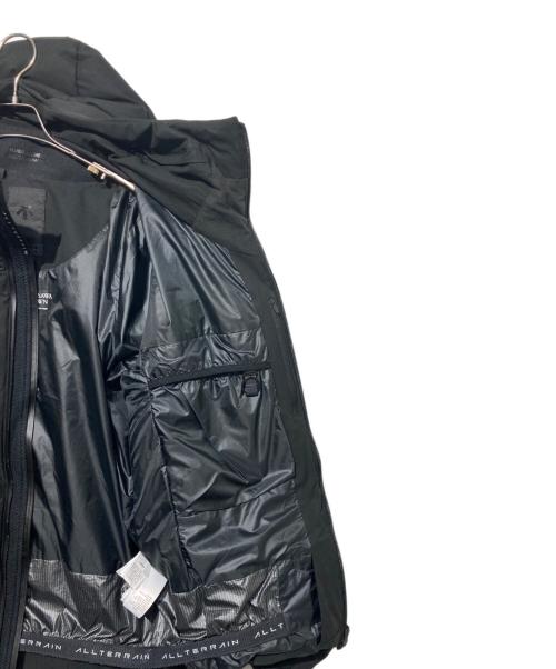 DESCENTE ALLTERRAIN（デザイント オルテライン）DESCENTE ALLTERRAIN (デザイント オルテライン) MOUNTAINEER MIZUSAWA DOWN JACKET ブラックの古着・服飾アイテム