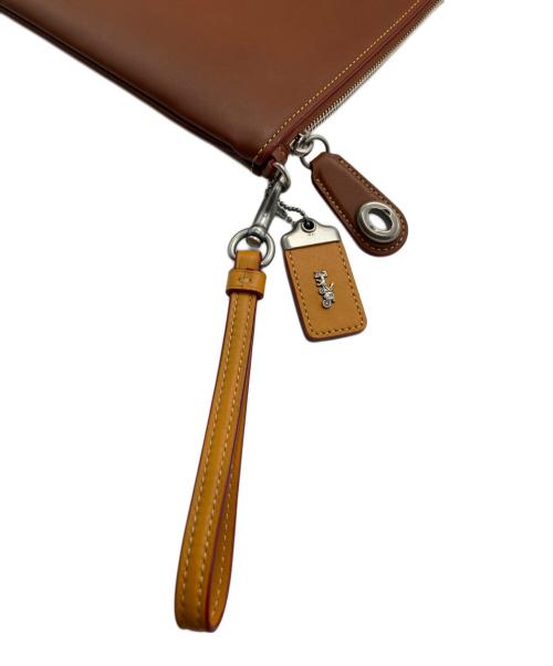 COACH（コーチ）COACH (コーチ) クラッチバッグ ブラウンの古着・服飾アイテム