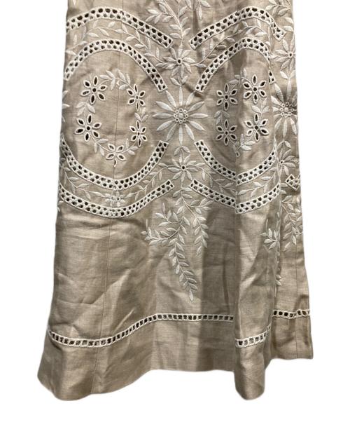 FOXEY（フォクシー）FOXEY (フォクシー) ブティック 刺繍 ノースリーブワンピース ベージュ サイズ:38の古着・服飾アイテム