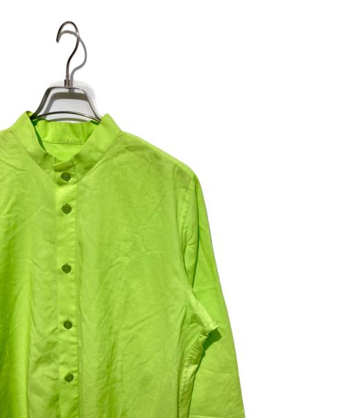 HOMME PLISSE ISSEY MIYAKE（オム プリッセ イッセイ ミヤケ）HOMME PLISSE ISSEY MIYAKE (オム プリッセ イッセイ ミヤケ) スタンドカラーシャツ グリーン サイズ:2の古着・服飾アイテム