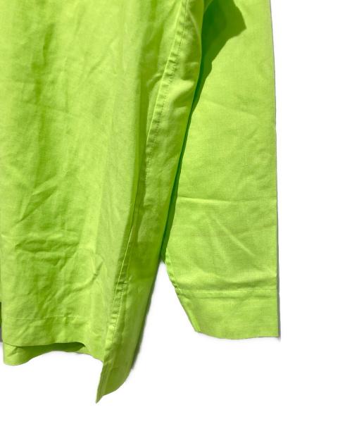 HOMME PLISSE ISSEY MIYAKE（オム プリッセ イッセイ ミヤケ）HOMME PLISSE ISSEY MIYAKE (オム プリッセ イッセイ ミヤケ) スタンドカラーシャツ グリーン サイズ:2の古着・服飾アイテム