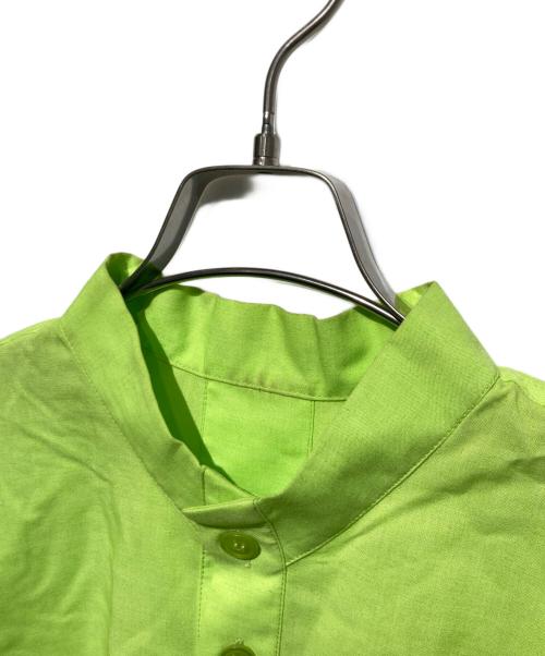 HOMME PLISSE ISSEY MIYAKE（オム プリッセ イッセイ ミヤケ）HOMME PLISSE ISSEY MIYAKE (オム プリッセ イッセイ ミヤケ) スタンドカラーシャツ グリーン サイズ:2の古着・服飾アイテム