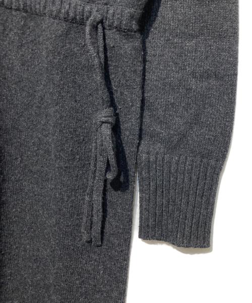 ETRE TOKYO（エトレトウキョウ）ETRE TOKYO (エトレトウキョウ) Vネックニットオールインワン グレー サイズ:Sの古着・服飾アイテム