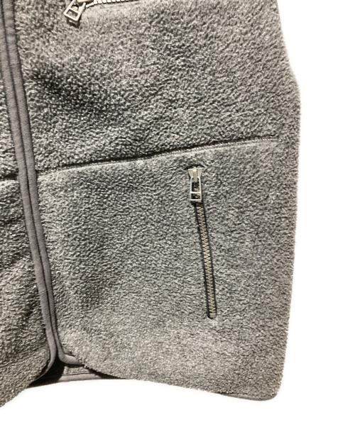 ISSEY MIYAKE MEN（イッセイミヤケメン）ISSEY MIYAKE MEN (イッセイミヤケメン) フリースベスト グレー サイズ:Mの古着・服飾アイテム