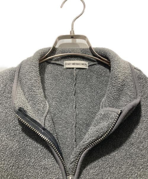 ISSEY MIYAKE MEN（イッセイミヤケメン）ISSEY MIYAKE MEN (イッセイミヤケメン) フリースベスト グレー サイズ:Mの古着・服飾アイテム