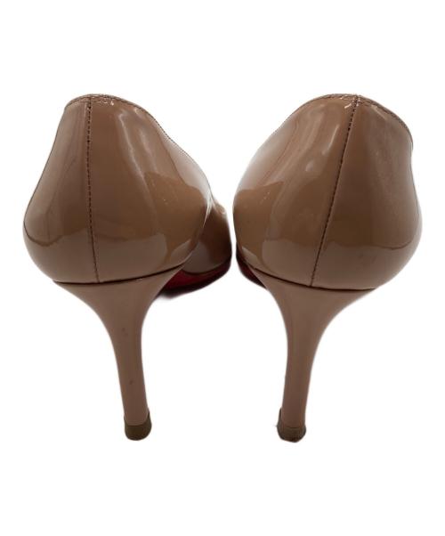 Christian Louboutin（クリスチャン・ルブタン）Christian Louboutin (クリスチャン・ルブタン) エナメルパンプス/SIMPLE PUMP 70 PATENT CALF ベージュ サイズ:25.5cmの古着・服飾アイテム
