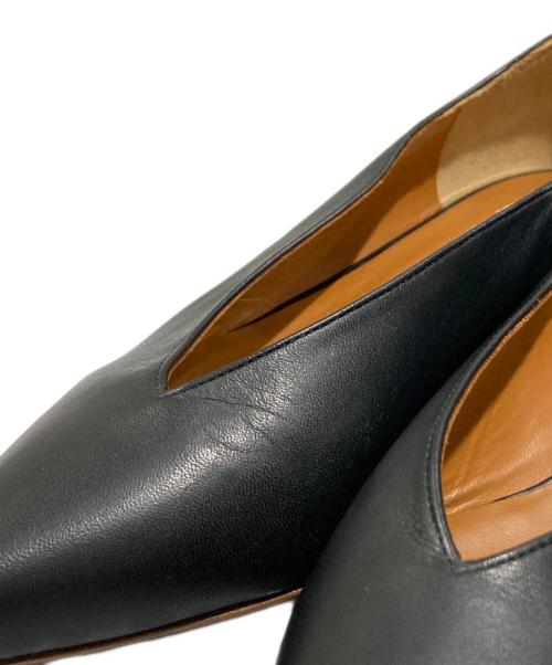 L'unique et moi（リュニック エ モア）L'unique et moi (リュニック エ モア) VAGUE ポインテッドトゥパンプス ブラック サイズ:22.5の古着・服飾アイテム