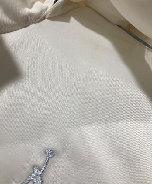 SUPREME（シュプリーム）Supreme (シュプリーム) JORDAN (ジョーダン) 24FWダウンジャケット ホワイト サイズ:Lの古着・服飾アイテム