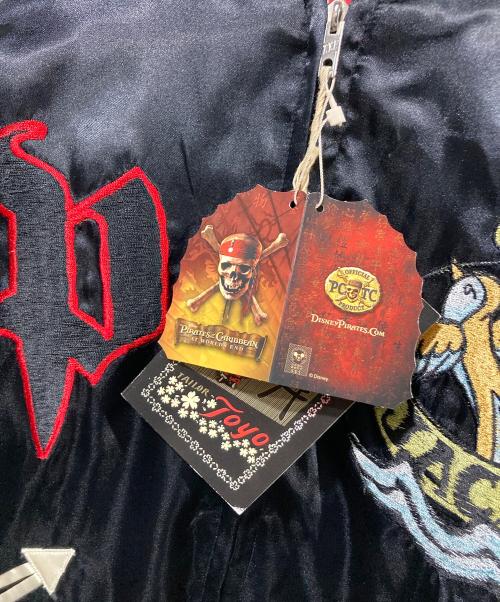 東洋エンタープライズ（トウヨウエンタープライズ）東洋エンタープライズ (トウヨウエンタープライズ) パイレーツ・オブ・カリビアン コラボスカジャン ブラック サイズ:LLの古着・服飾アイテム