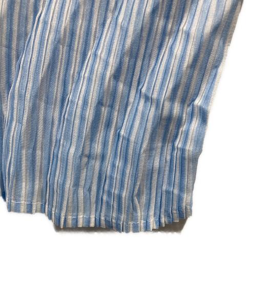 ISSEY MIYAKE（イッセイミヤケ）ISSEY MIYAKE (イッセイミヤケ) ストライププリーツブラウス ブルー サイズ:2の古着・服飾アイテム