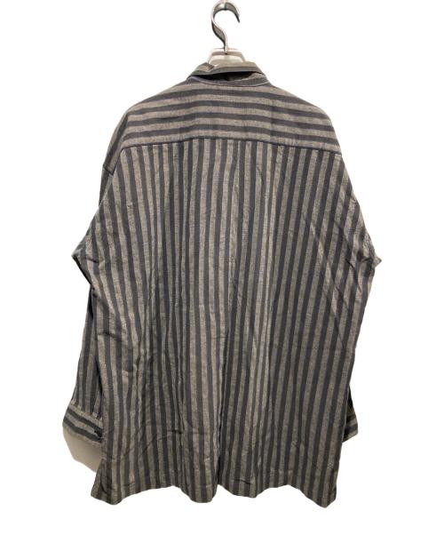 ISSEY MIYAKE（イッセイミヤケ）ISSEY MIYAKE (イッセイミヤケ) ストライプシャツ ブラック サイズ:Lの古着・服飾アイテム