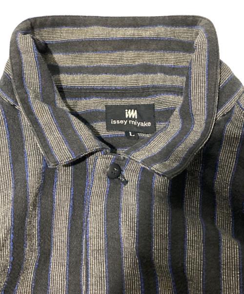 ISSEY MIYAKE（イッセイミヤケ）ISSEY MIYAKE (イッセイミヤケ) ストライプシャツ ブラック サイズ:Lの古着・服飾アイテム