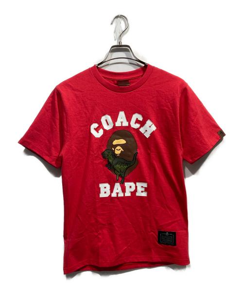 COACH（コーチ）COACH (コーチ) A BATHING APE (ア ベイシング エイプ) REXY TEE レッド サイズ:Sの古着・服飾アイテム