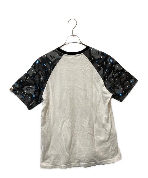A BATHING APE（アベイシングエイプ）A BATHING APE (アベイシングエイプ) ナンバリングプリントTシャツ ホワイト×ブラック サイズ:Ｌの古着・服飾アイテム