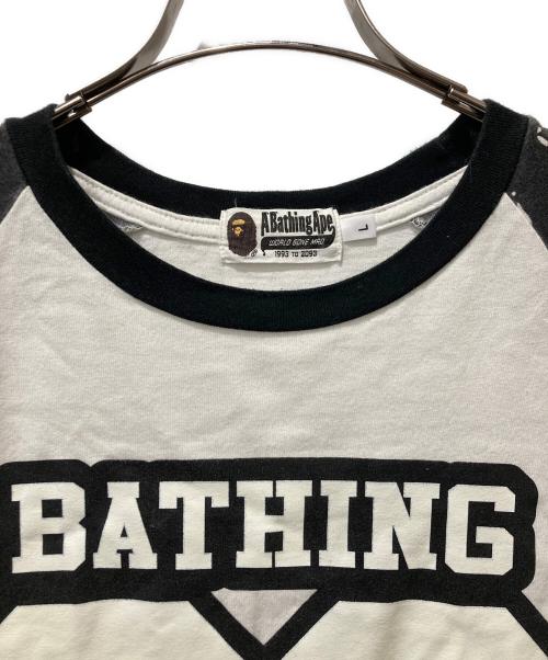 A BATHING APE（アベイシングエイプ）A BATHING APE (アベイシングエイプ) ナンバリングプリントTシャツ ホワイト×ブラック サイズ:Ｌの古着・服飾アイテム
