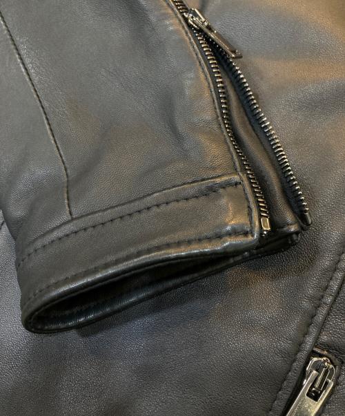 TAGLIATORE（タリアトーレ）TAGLIATORE (タリアトーレ) STANLEY ラムレザーシングルライダースジャケット ブラック/Nero サイズ:44の古着・服飾アイテム