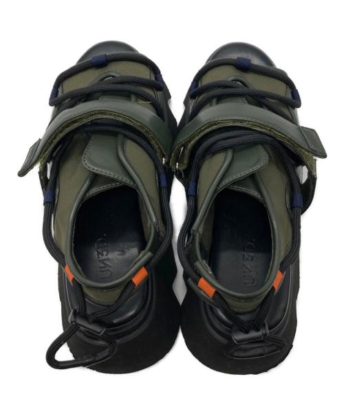UN3D.（アンスリード）UN3D. (アンスリード) WAVE CODE VOLUME SOLE SANDALS カーキ×ブラック サイズ:記載なしの古着・服飾アイテム