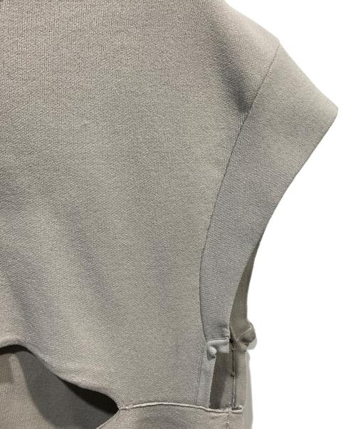 UN3D.（アンスリード）UN3D. (アンスリード) 2WAY CAPE VEST グレー サイズ:FREEの古着・服飾アイテム