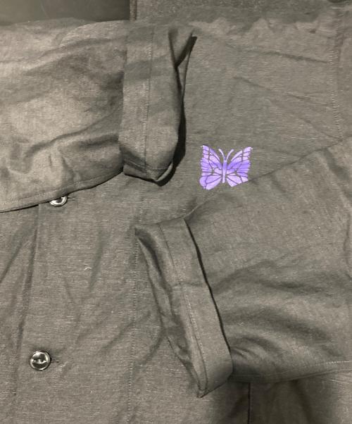 Needles（ニードルズ）Needles (ニードルズ) パピヨンプリントリネンレーヨンノーカラーシャツ ブラック サイズ:Lの古着・服飾アイテム