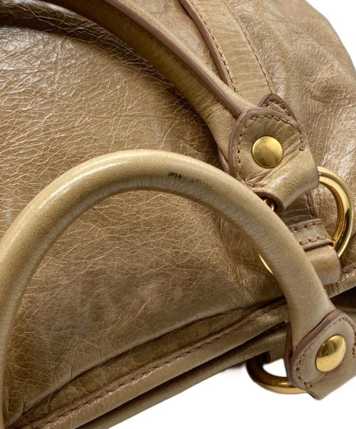 MIU MIU（ミュウミュウ）MIU MIU (ミュウミュウ) レザーハンドバッグ ベージュの古着・服飾アイテム