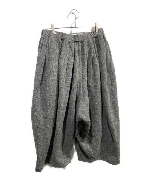 COMME des GARCONS COMME des GARCONS（コムデギャルソン コムデギャルソン）COMME des GARCONS COMME des GARCONS (コムデギャルソン コムデギャルソン) イージーウールクロップドパンツ グレー サイズ:Sの古着・服飾アイテム