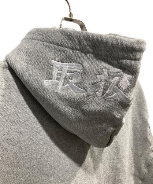 THE BLACK EYE PATCH（ブラックアイパッチ）THE BLACK EYE PATCH (ブラックアイパッチ) プルオーバーパーカー グレー サイズ:Mの古着・服飾アイテム