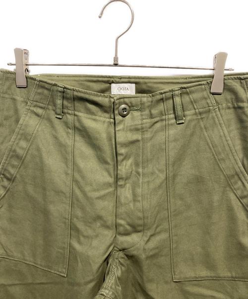 CIOTA（シオタ）CIOTA (シオタ) スビンコットンバックサテンベイカーパンツ グリーン サイズ:5の古着・服飾アイテム
