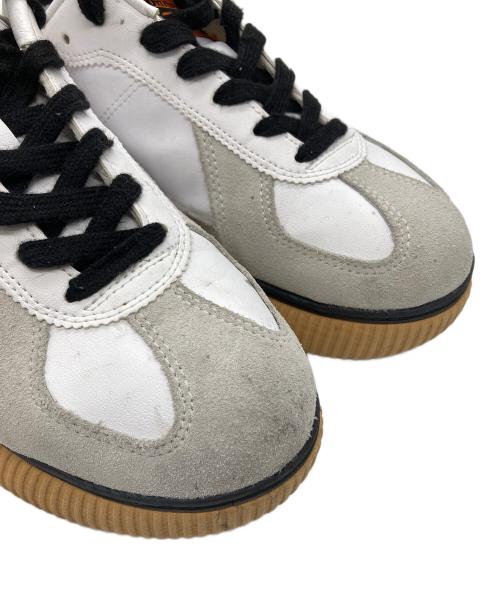 Onitsuka Tiger（オニツカタイガー）Onitsuka Tiger (オニツカタイガー) DELECITY ホワイト サイズ:23.5の古着・服飾アイテム