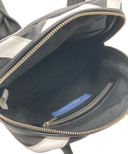 COMME des GARCONS（コムデギャルソン）COMME des GARCONS (コムデギャルソン) 台形サークルシンボルバッグ ホワイト×ブラックの古着・服飾アイテム