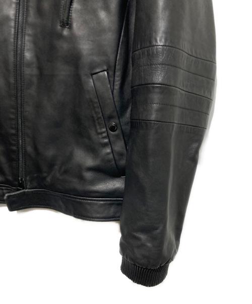 ARMANI EXCHANGE（アルマーニ エクスチェンジ）ARMANI EXCHANGE (アルマーニ エクスチェンジ) レザージャケット ブラック サイズ:XLの古着・服飾アイテム