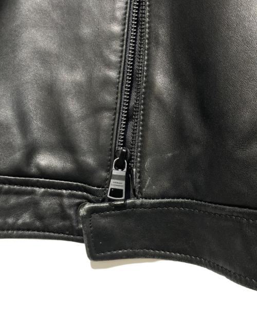 ARMANI EXCHANGE（アルマーニ エクスチェンジ）ARMANI EXCHANGE (アルマーニ エクスチェンジ) レザージャケット ブラック サイズ:XLの古着・服飾アイテム