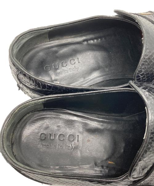 GUCCI（グッチ）GUCCI (グッチ) スネークスキンローファー ブラック サイズ:40Eの古着・服飾アイテム