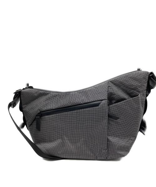ALPAKA（アルパカ）ALPAKA (アルパカ) FLOW SATCHEL グレーの古着・服飾アイテム