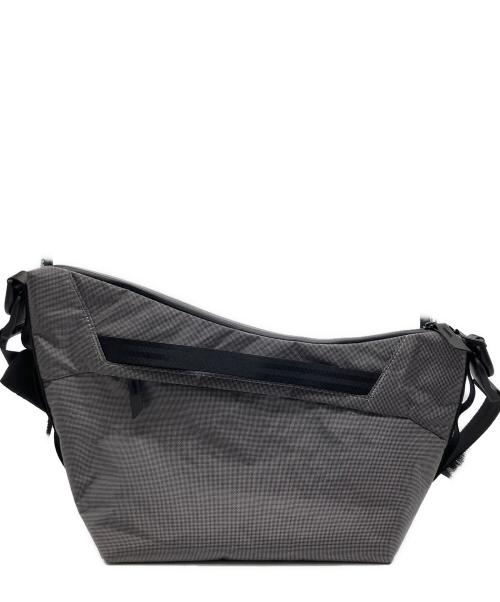 ALPAKA（アルパカ）ALPAKA (アルパカ) FLOW SATCHEL グレーの古着・服飾アイテム