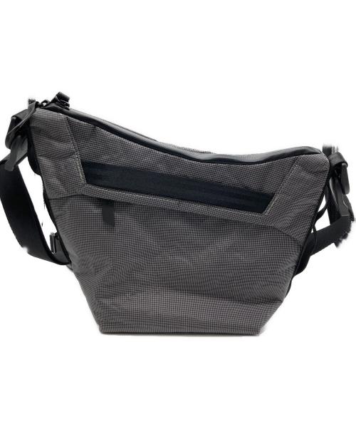 ALPAKA（アルパカ）ALPAKA (アルパカ) FLOW SATCHEL グレーの古着・服飾アイテム