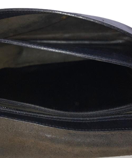 IL BISONTE（イル ビゾンテ）IL BISONTE (イル ビゾンテ) ショルダーバッグ ブラックの古着・服飾アイテム