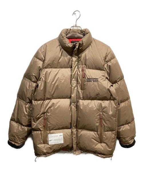 NANGA（ナンガ）NANGA (ナンガ) Denham (デンハム) NGDH AURORA SC DOWN ベージュ サイズ:Lの古着・服飾アイテム
