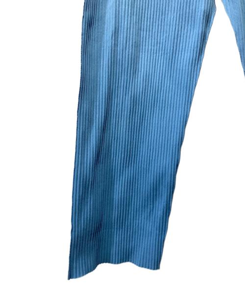ISSEY MIYAKE me（イッセイ ミヤケ ミー）ISSEY MIYAKE me (イッセイ ミヤケ ミー) プリーツパンツ ブルー サイズ:-の古着・服飾アイテム