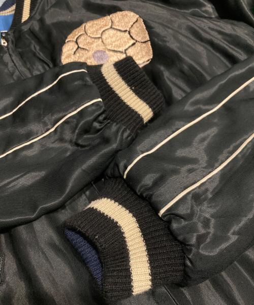 東洋エンタープライズ（トウヨウエンタープライズ）東洋エンタープライズ (トウヨウエンタープライズ) スカジャン ブラック×ブルー サイズ:Mの古着・服飾アイテム