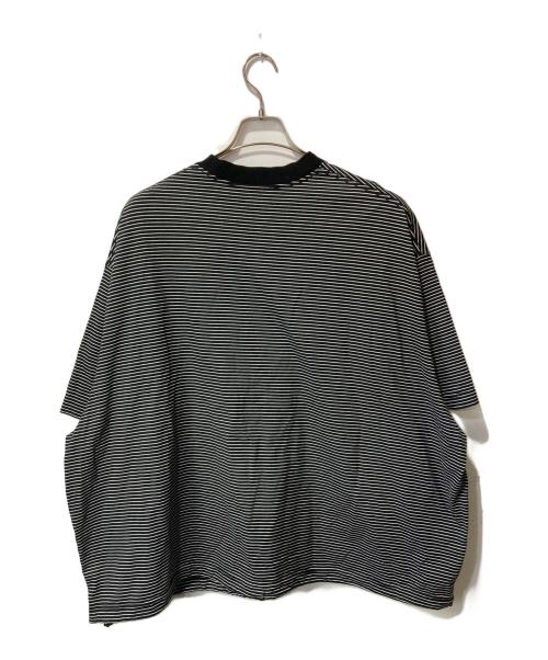 is-ness（イズネス）is-ness (イズネス) BALLOON BORDER SHORT SLEEVE T-SHIRT ブラック×ホワイト サイズ:Mの古着・服飾アイテム