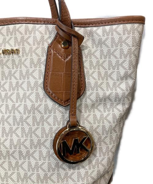 MICHAEL KORS（マイケル・コース）MICHAEL KORS (マイケル・コース) シグネチャートートバッグ ベージュの古着・服飾アイテム