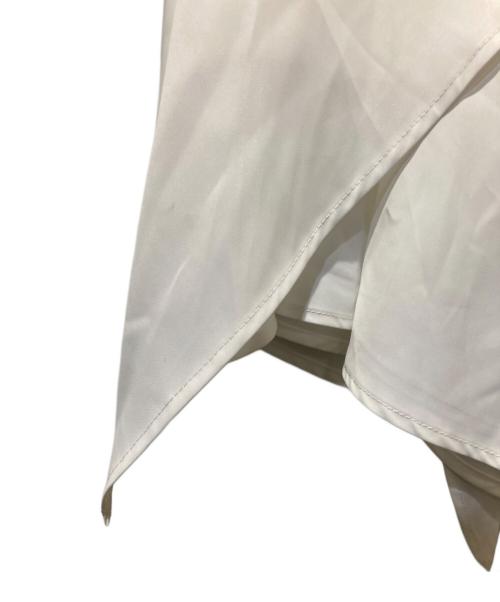 UN3D.（アンスリード）UN3D. (アンスリード) WAVE RAFFLE PT ホワイト サイズ:Mの古着・服飾アイテム