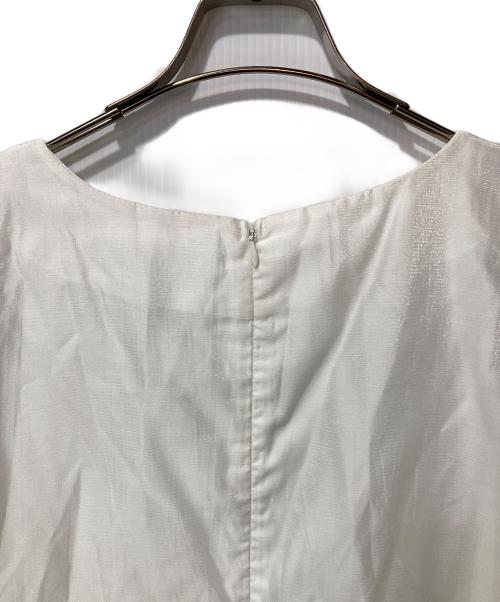 HER LIP TO（ハーリップトゥ）Her lip to (ハーリップトゥ) Bicolor Trim Flared Romper ホワイト サイズ:Mの古着・服飾アイテム